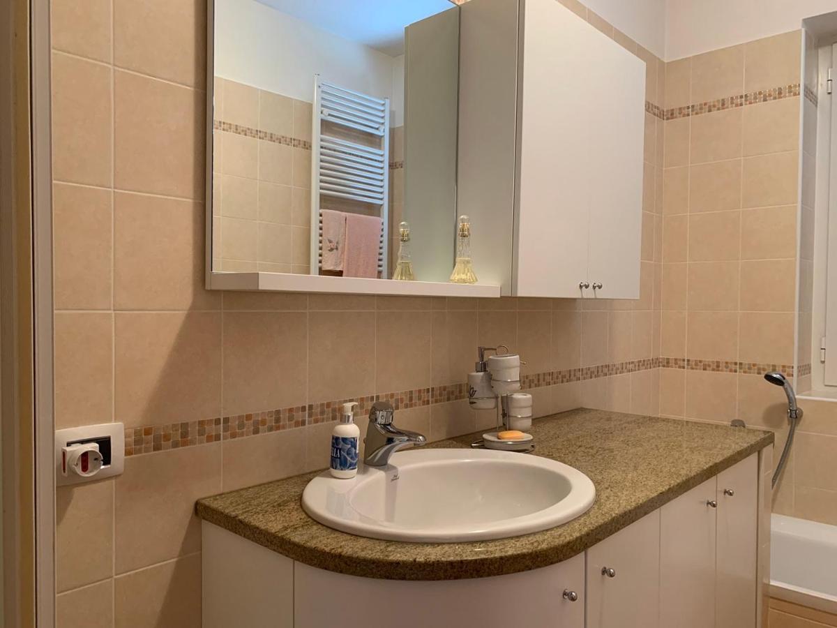 Il Nido Di Giusy Apartment Ossuccio Екстериор снимка