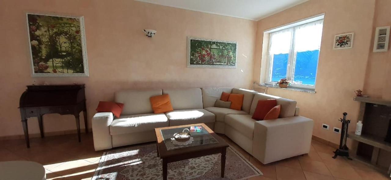 Il Nido Di Giusy Apartment Ossuccio Екстериор снимка